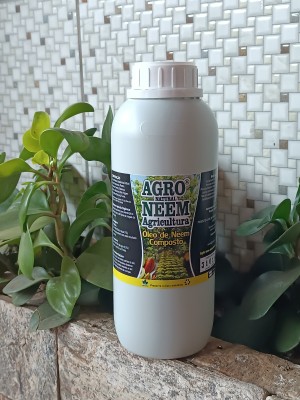 Óleo de Neem Nim Agroneem Agro Naturalneem Agrícola Composto 1 Litro